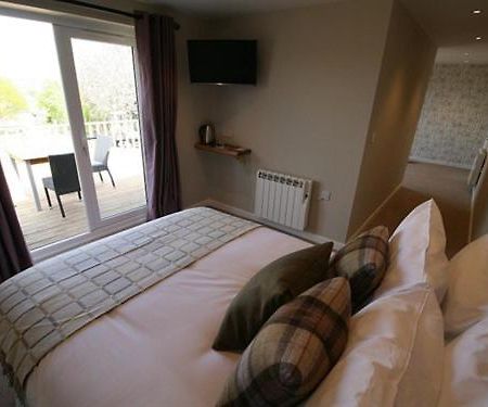 The Fox & Hounds Hotel Swindon Phòng bức ảnh