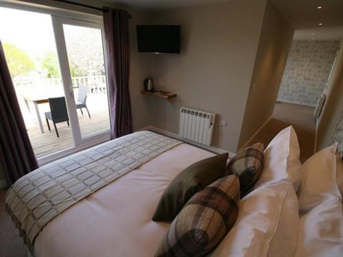 The Fox & Hounds Hotel Swindon Phòng bức ảnh